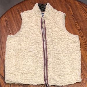 Live Oak Men’s Vest. Brand NEW